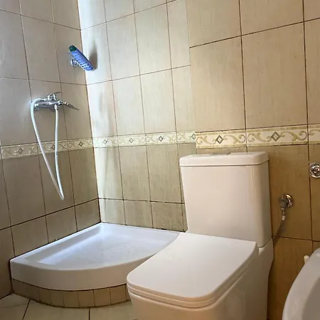 Cozy In Center דירה טיראנה