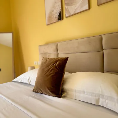 Cozy In Center דירה טיראנה
